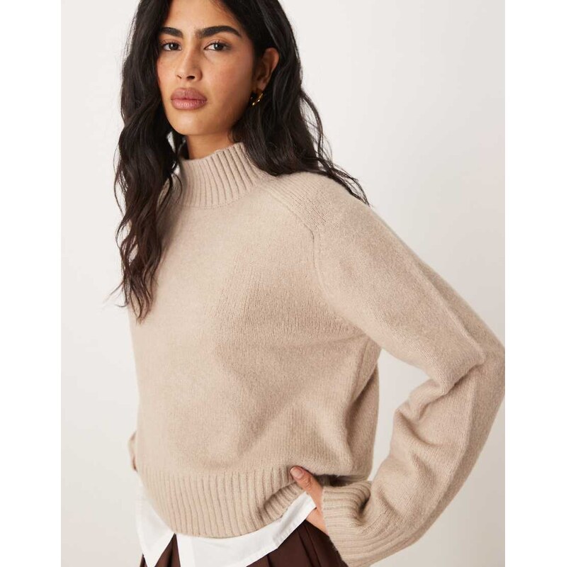 Abercrombie & Fitch funnel neck jumper in cream-White 111215694