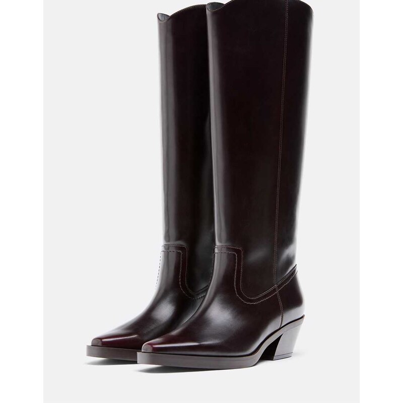 Stradivarius Plain cowboy boots in burgundy-Red