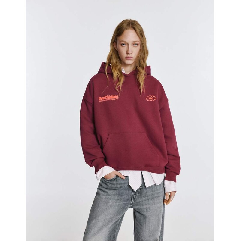 Pull&Bear Overthinking graphic hoodie in burgundy-Red 111260461