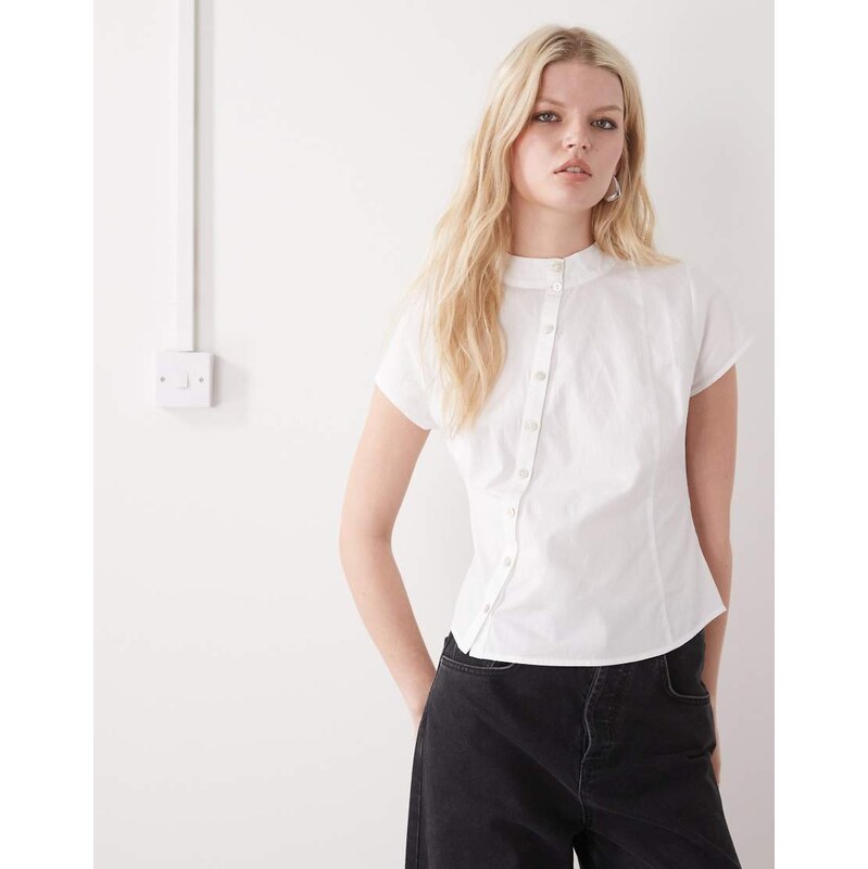 COLLUSION button detail fitted blouse in white