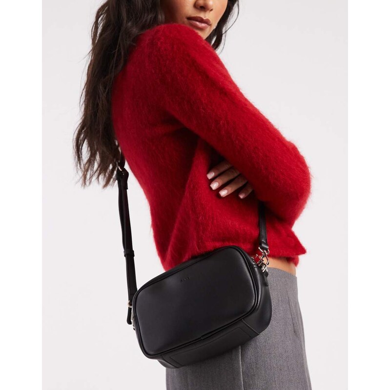 PASQ camera crossbody bag in black