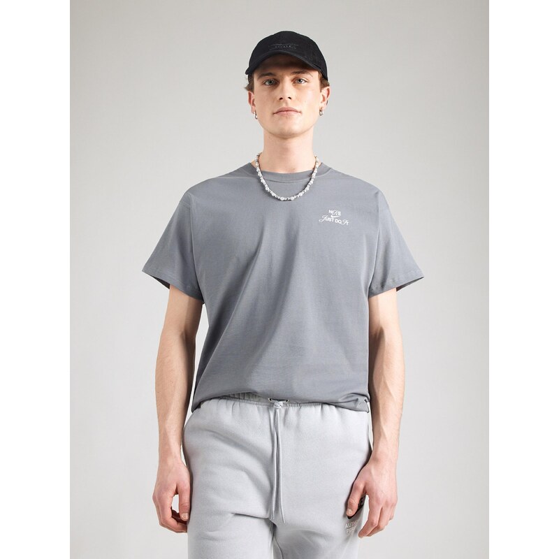 Nike Sportswear Tričko šedá / bílá