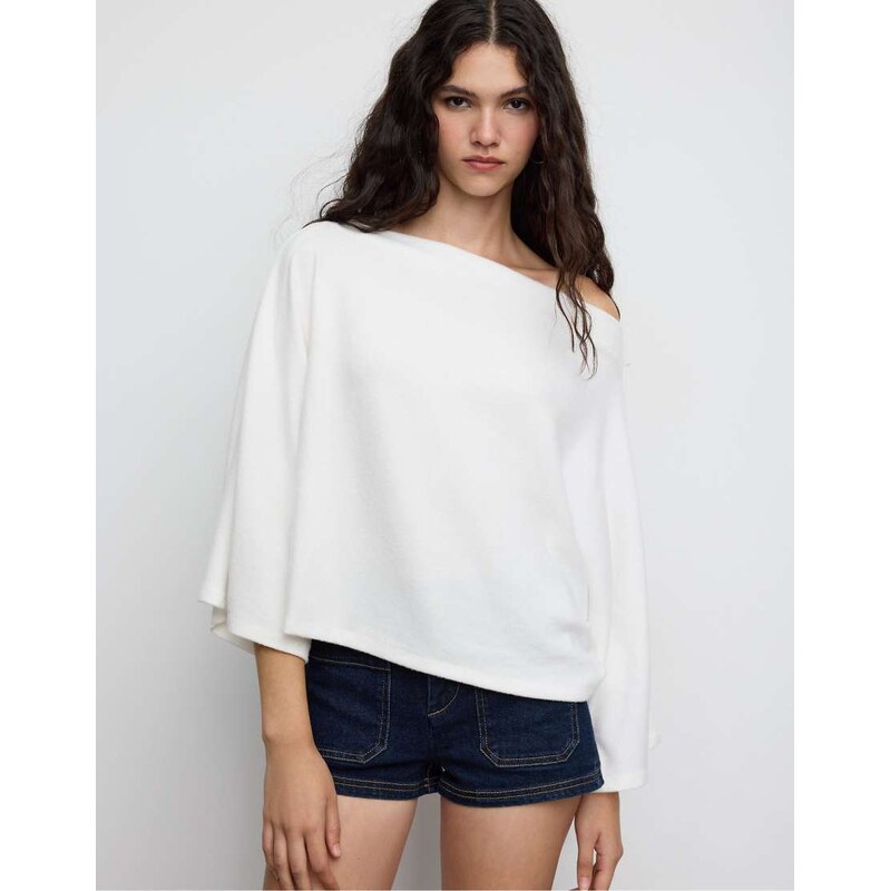 Stradivarius Boat neck cape top in ecru-White 112069202