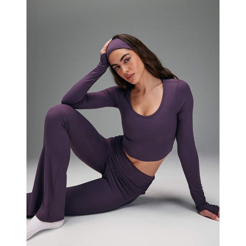 4505 soft touch scoop neck long sleeve top with ruched sleeves in 112168610