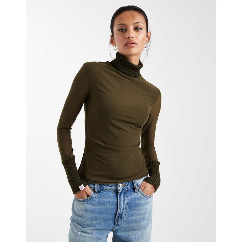 Daisy Street knit and mesh long sleeve top in khaki-Green