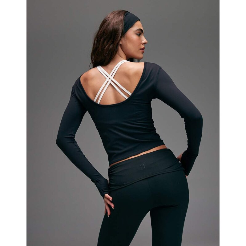 4505 plush handle scoop back layering long sleeve in black