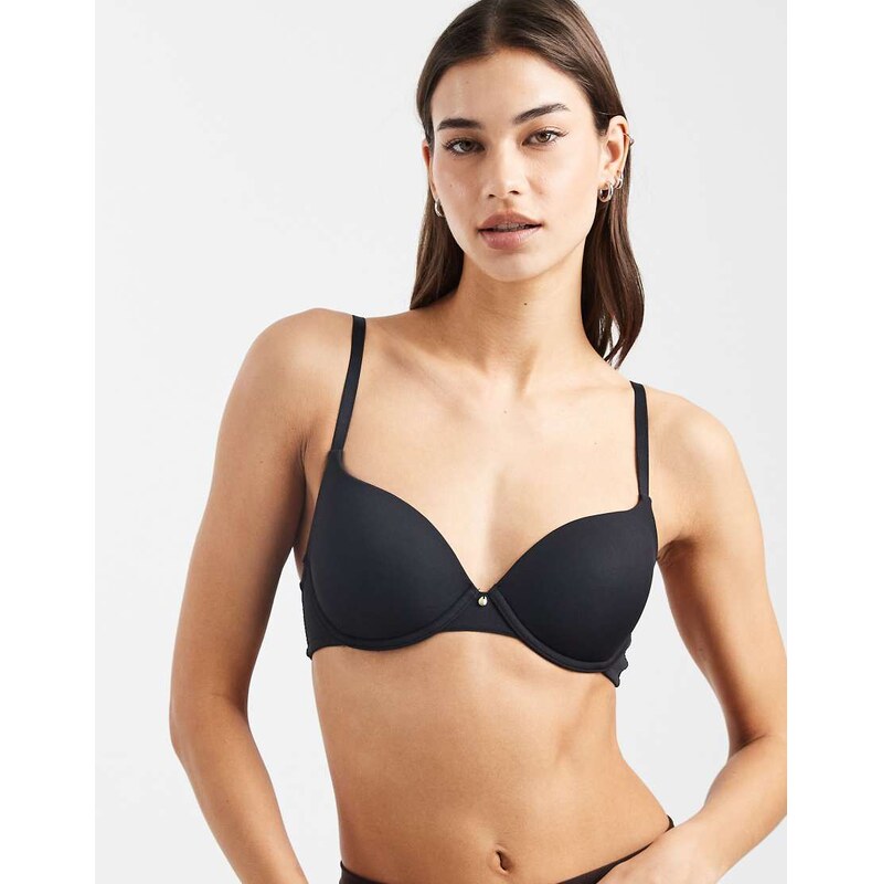 ASOS DESIGN moulded t-shirt bra in black