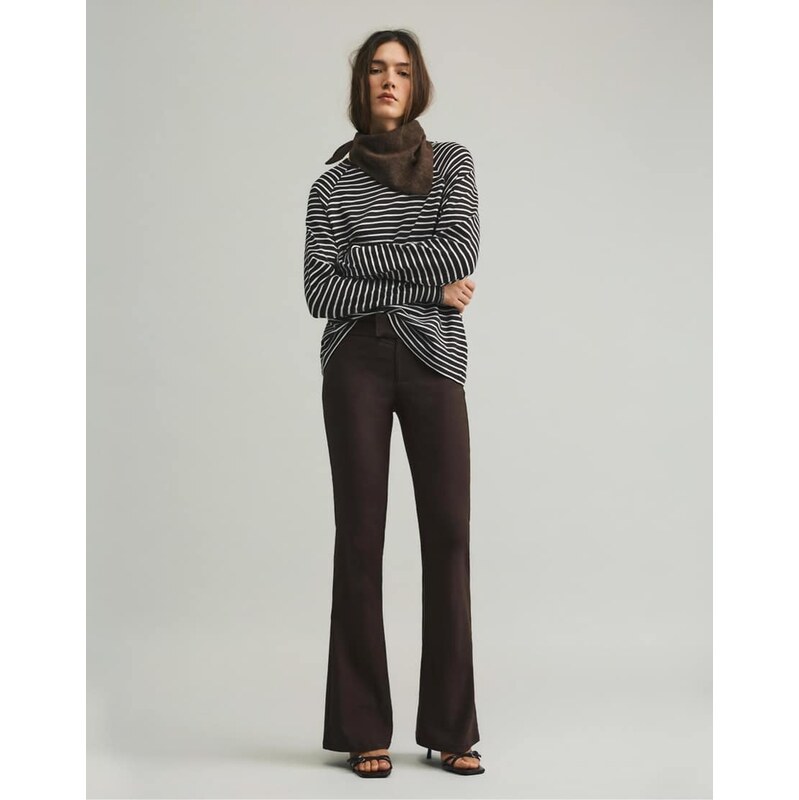 Pull&Bear Mid-waist flared trousers in brown