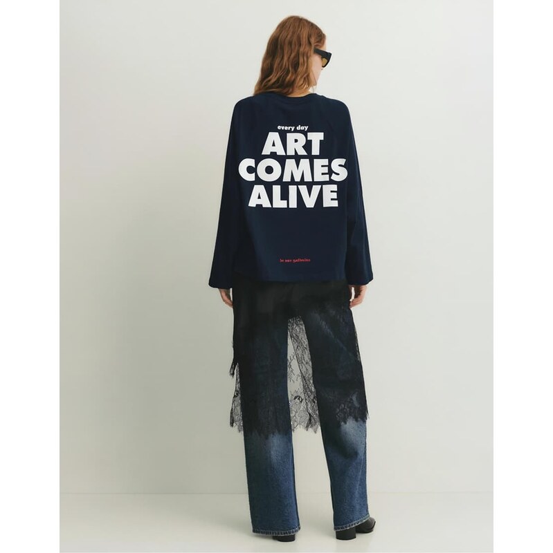 Pull&Bear The met blue t-shirt in navy 112185081