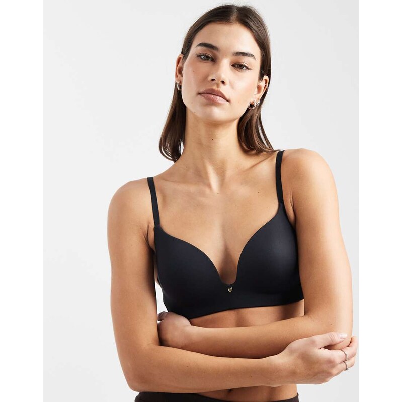 ASOS DESIGN moulded non wired padded bra in black