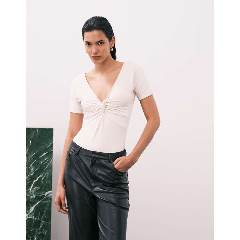 Good American jersey twist front bodysuit in white