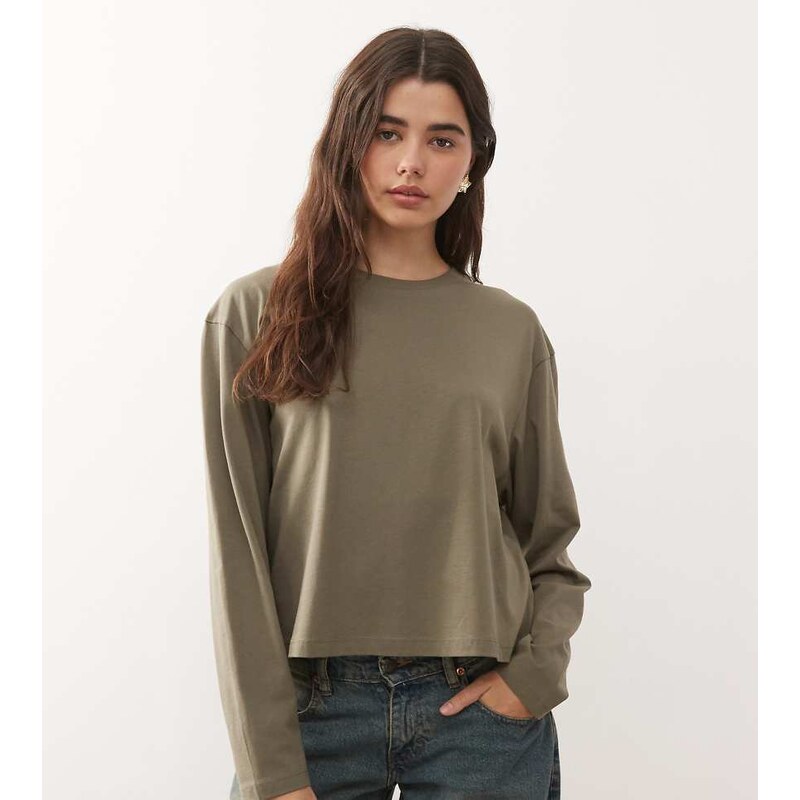 COLLUSION boxy long sleeve t-shirt in olive-Green 112214465