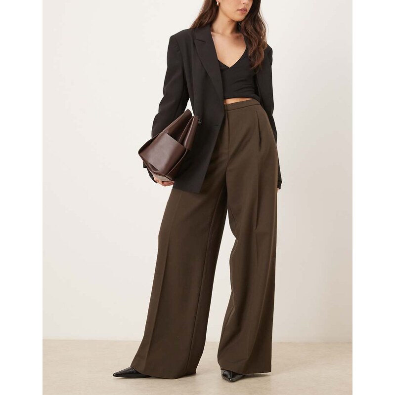 Mango seam front tailored trouser in khaki-Green