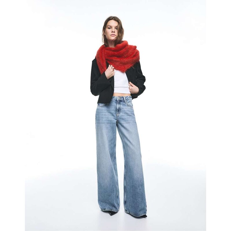 Pull&Bear Low-rise wide-leg jeans in medium blue