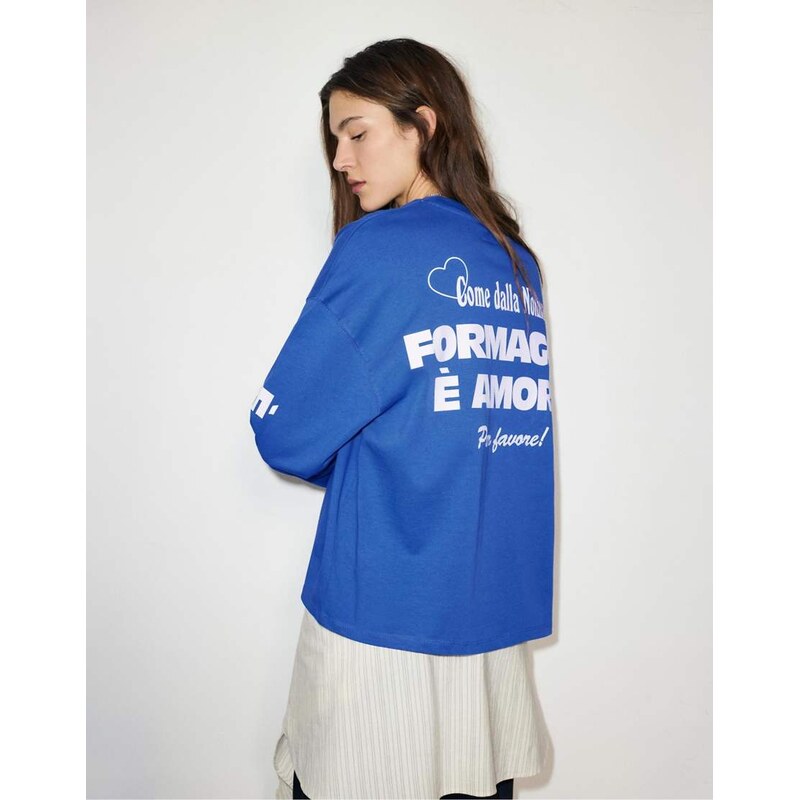 Pull&Bear Formaggio è amore t-shirt in ink blue 112232016