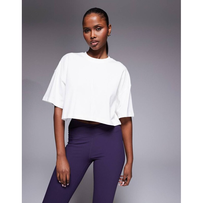 4505 Icon heavyweight cotton cropped t-shirt with quick dry finish in 112478351