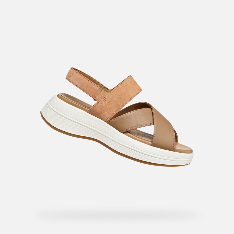 Hnědé dámské sandály Geox Spherica Ecub-3 S