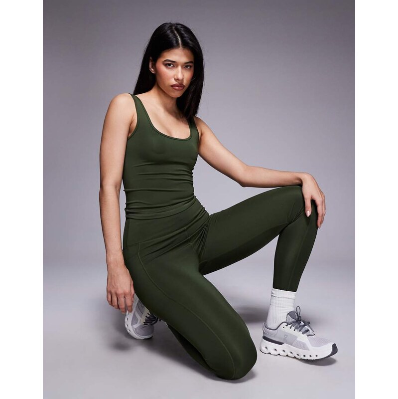 4505 Icon active slightly cropped vest in khaki-Green 112286460