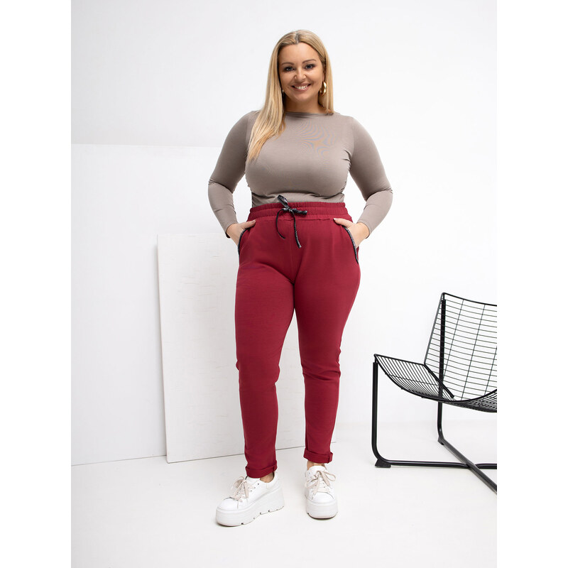 RELEVANCE Bordové tepláky Plus Size