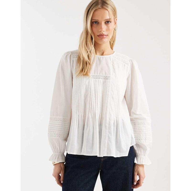 ONLY boho detail shirt with front pleats in white 112312638
