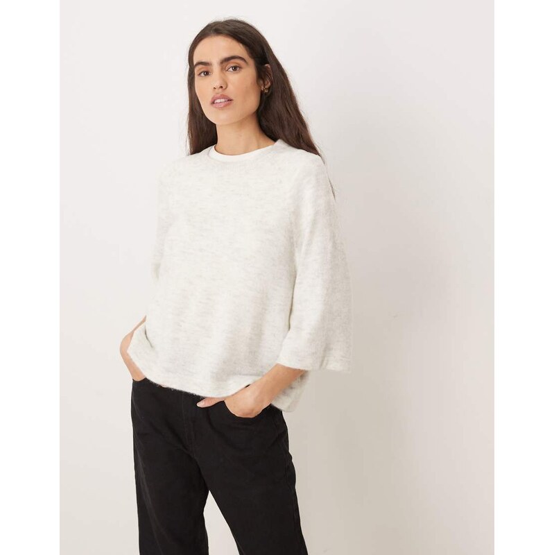 JDY short sleeve jumper in white 112321908