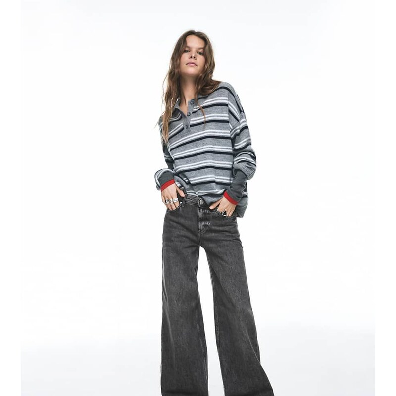 Pull&Bear Petite low-rise wide-leg jeans in medium grey