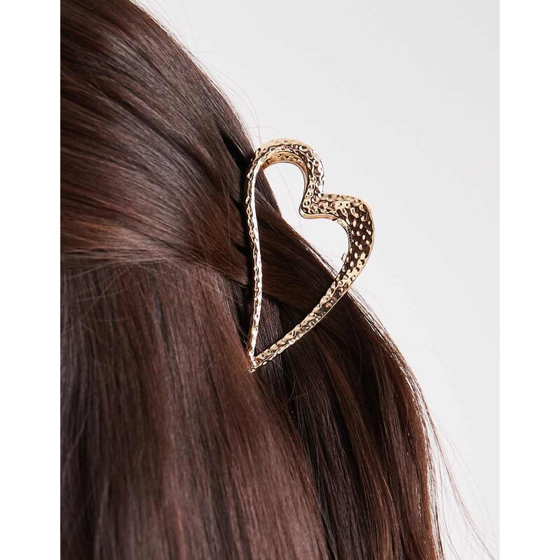 ASOS DESIGN abstract metal heart hair claw in hammered gold tone 112357627