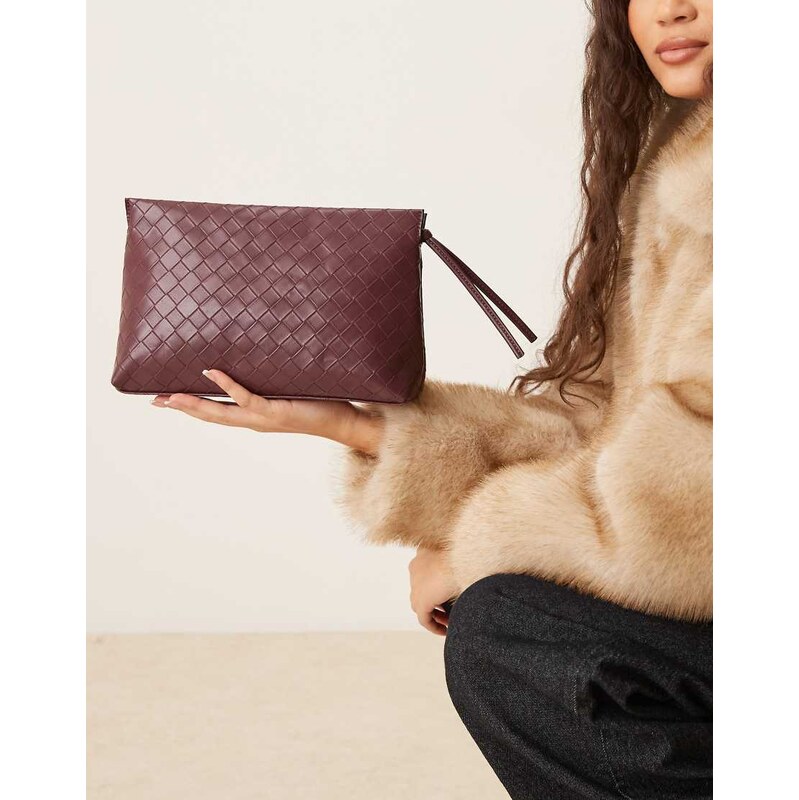 ASOS DESIGN zip top weave clutch bag in burgundy-Red 112478332