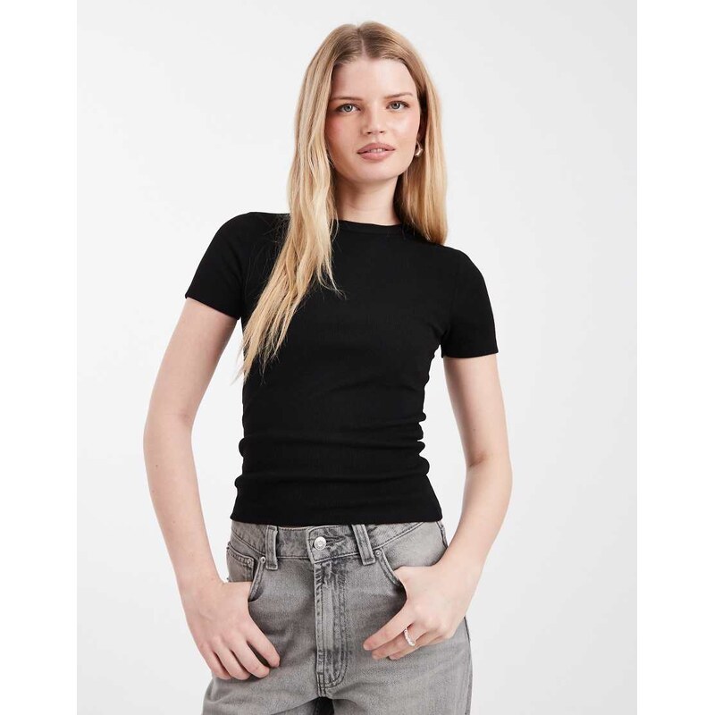 ONLY fitted ribbed top in black
