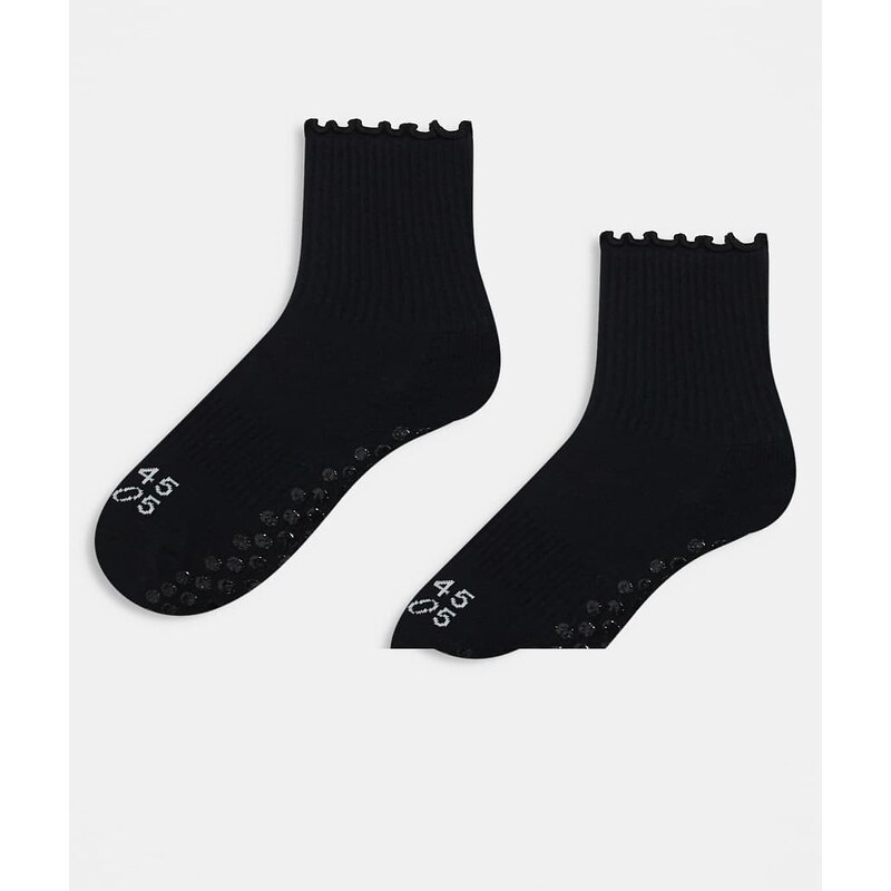 4505 2 pack non slip grip lettuce edge Pilates crew socks in black 115517469