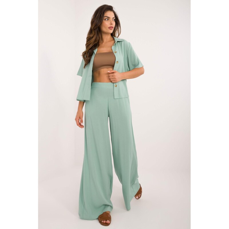 MladaModa Elegantní letní komplet košile a kalhot model 71420 103759700