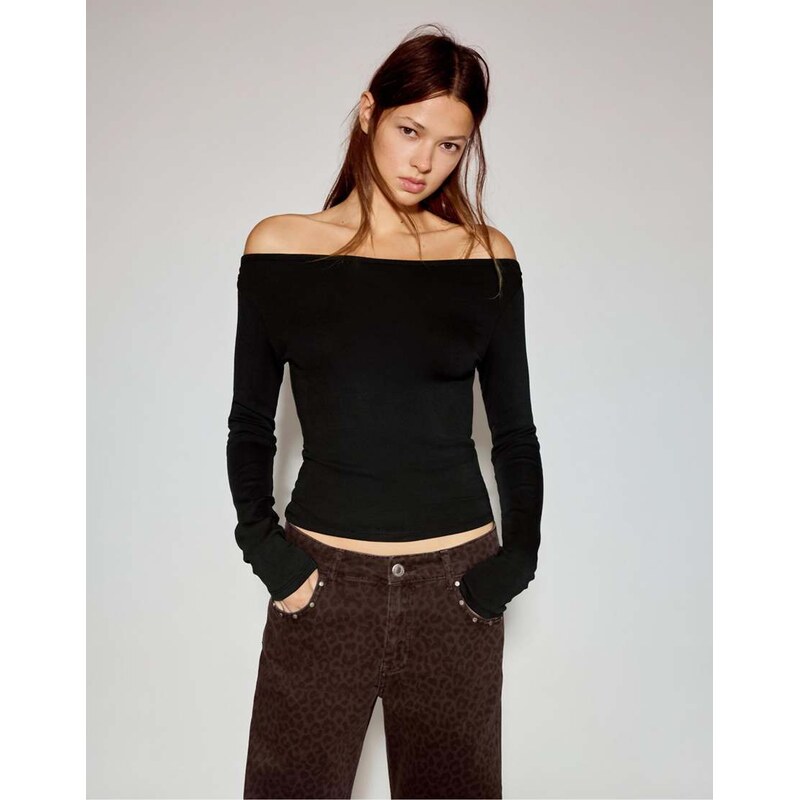 Pull&Bear Long sleeve boat neck t-shirt in black 112384522
