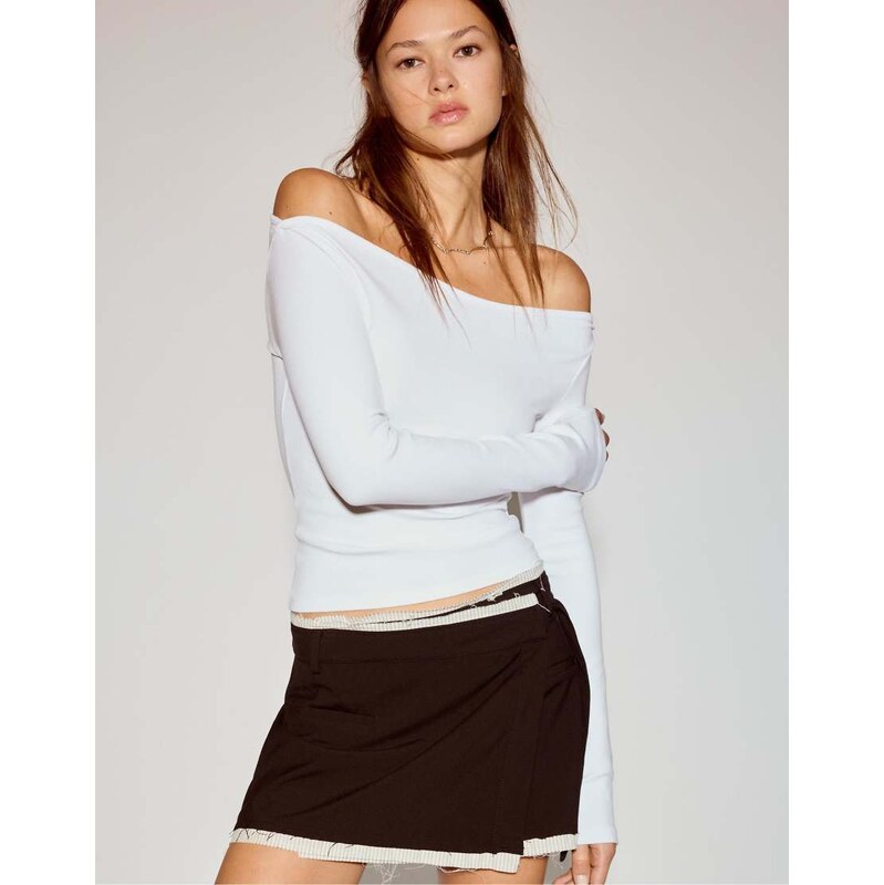 Pull&Bear Long sleeve boat neck t-shirt in white 112384546