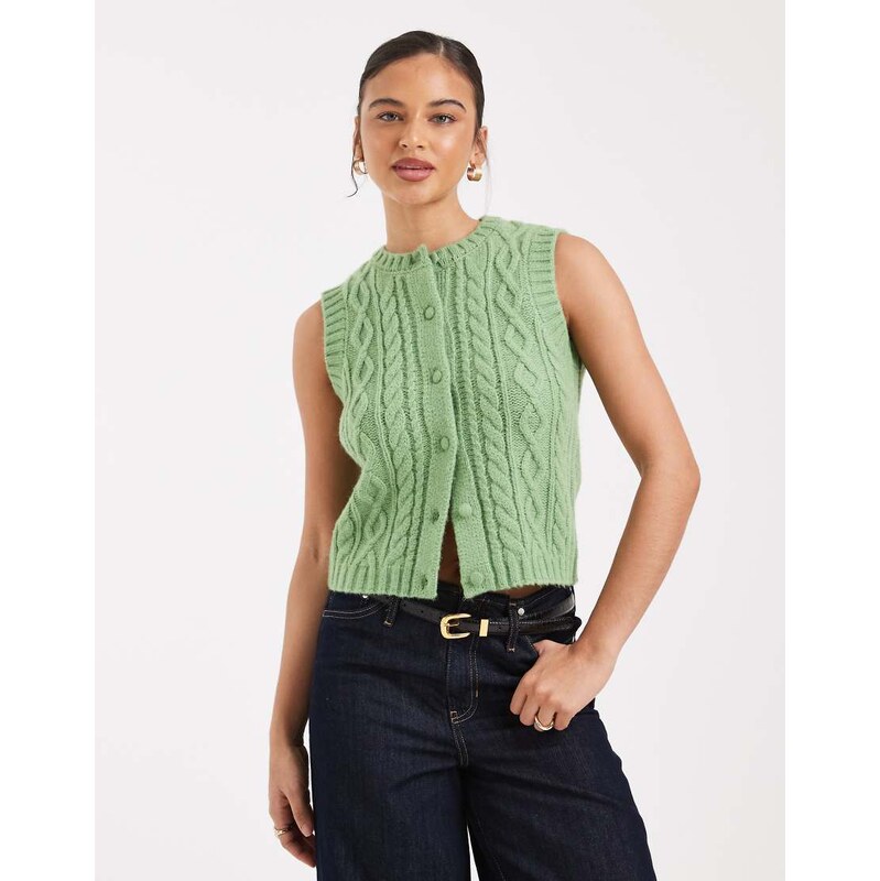 New Look cable knitted waistcoat in green