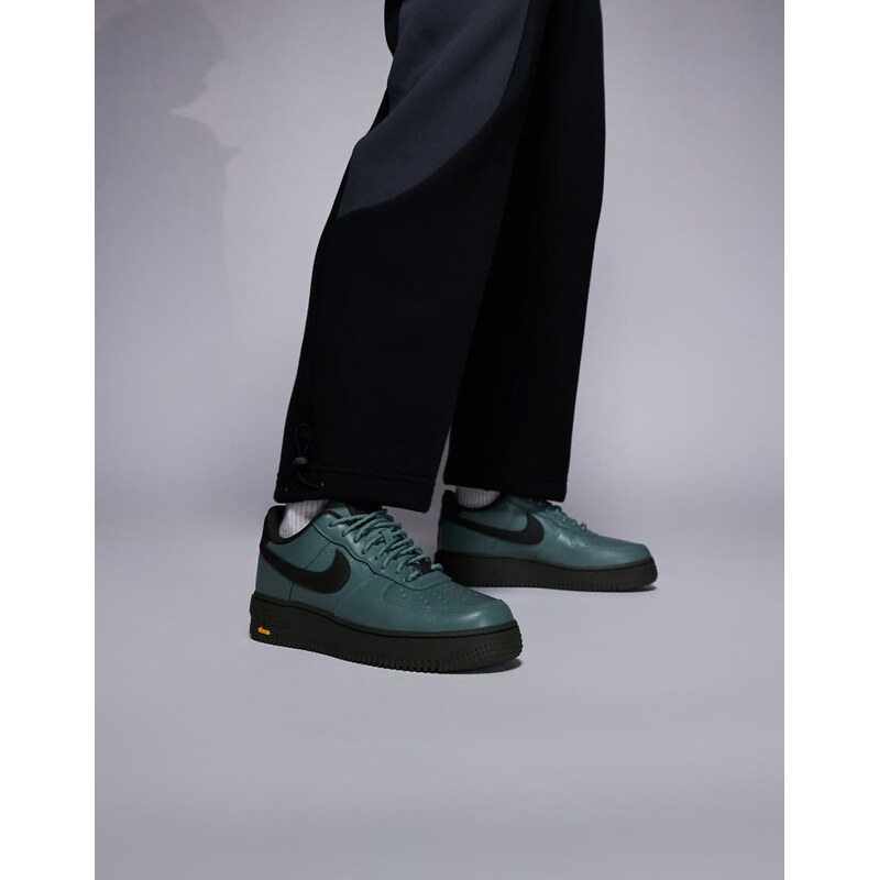 Nike Air Force 1 Gore-Tex Vibram in green