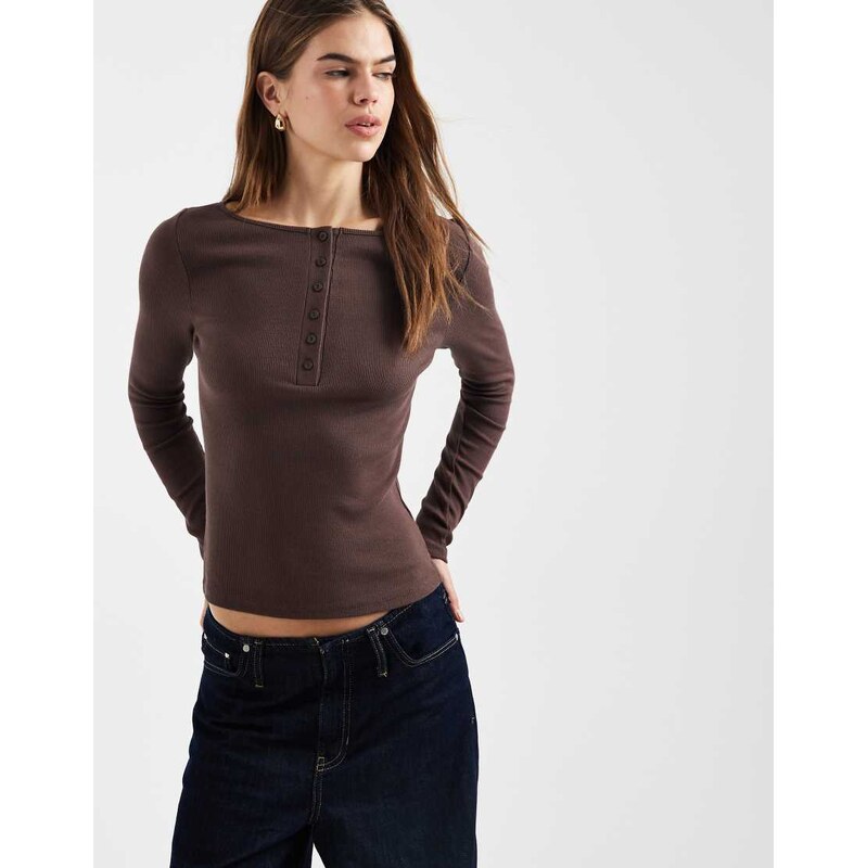 New Look button down long sleeve top in brown