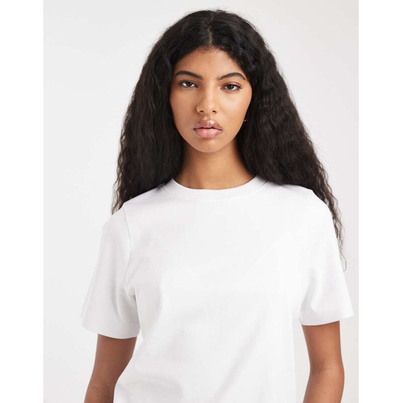 New Look premium girlfriend tee in white 112472065