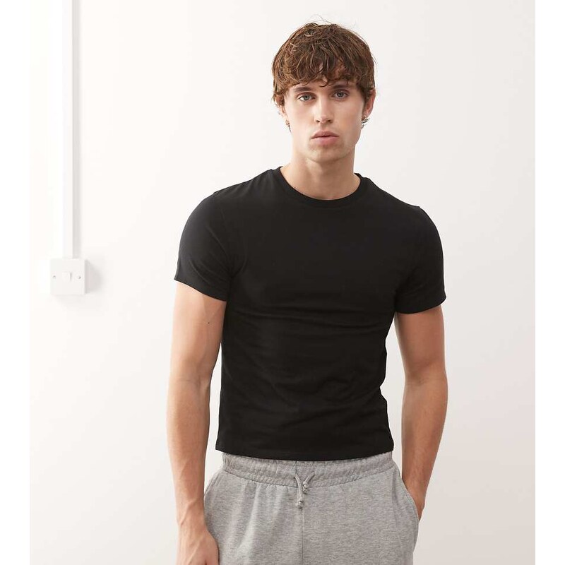 COLLUSION Shrunken muscle fit t-shirt in black