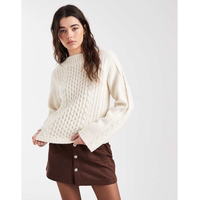 New Look cable wide sleeve jumper in cream-White 112508573