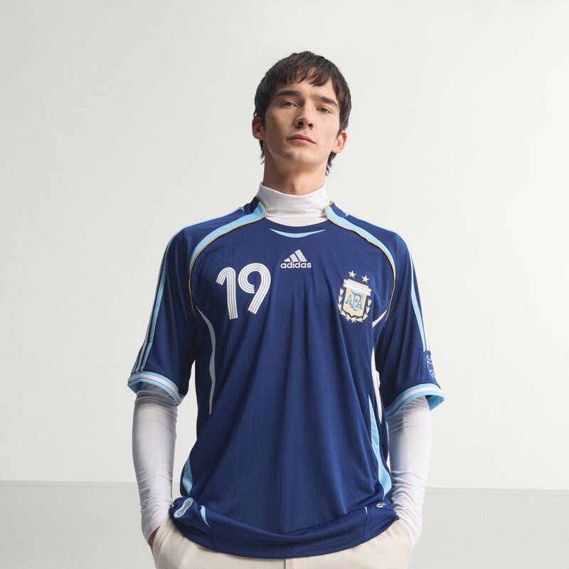 Adidas Venkovní dres Argentina 2006 Messi