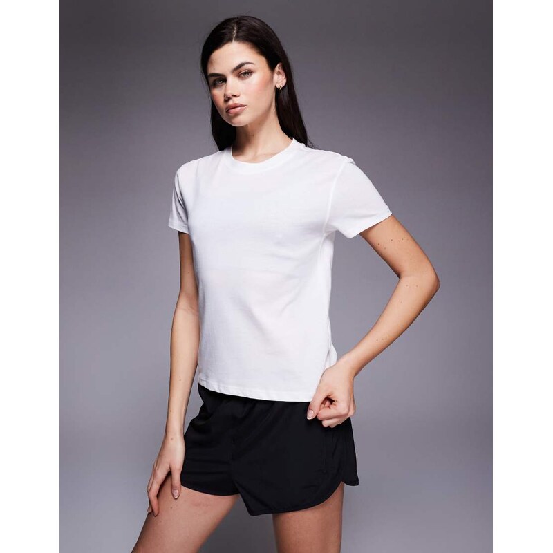 4505 Icon cotton boxy t-shirt with quick dry finish in white 111339581