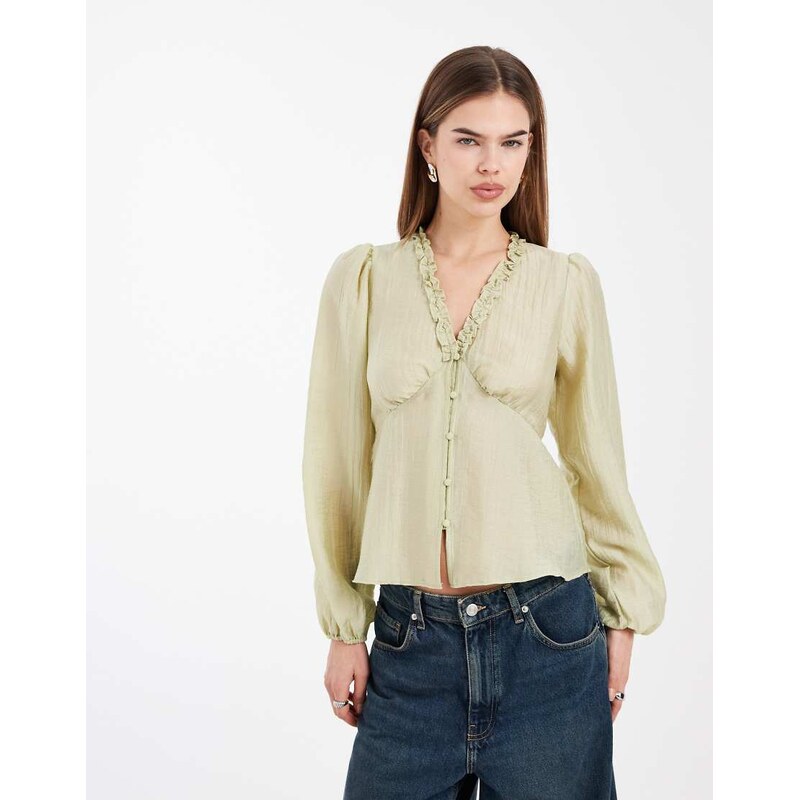 New Look textured v-neck tea blouse in green 112969606
