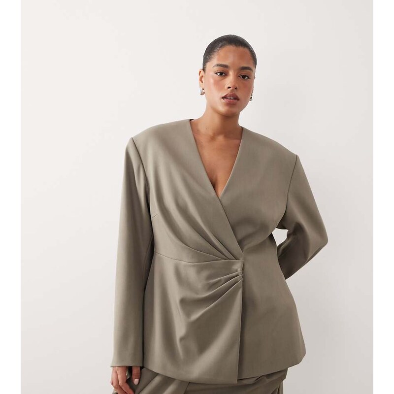ARRANGE Curve cinched collarless pleated wrap blazer in light