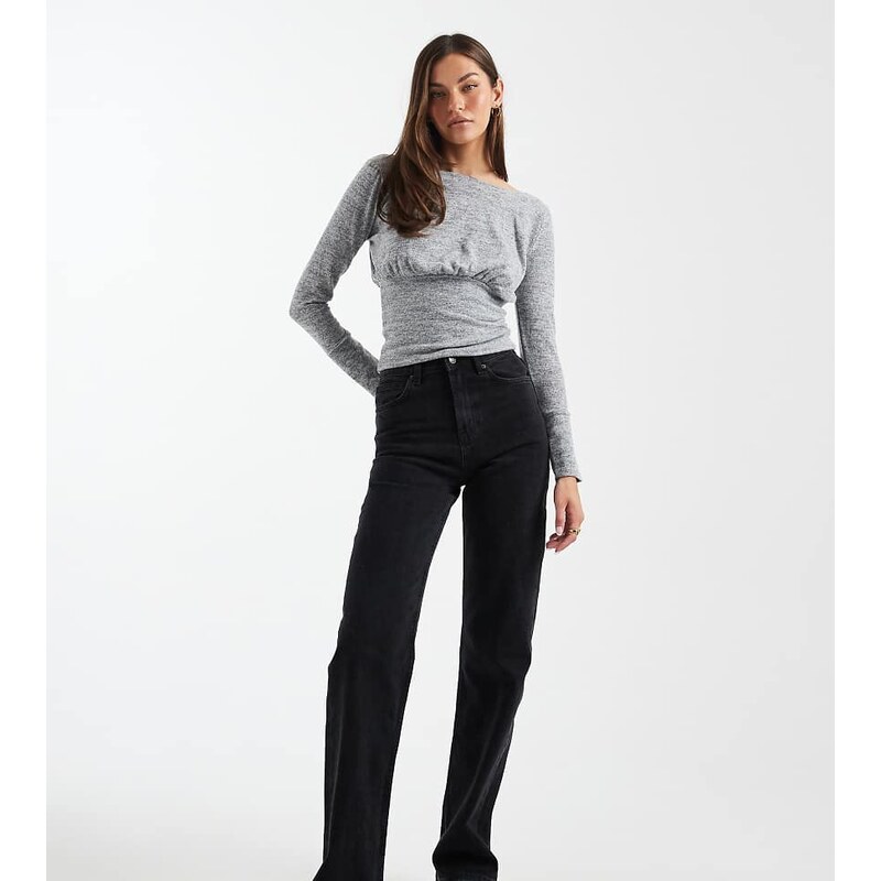 ASOS Tall ASOS DESIGN Tall comfort stretch straight leg jeans in black 112637578