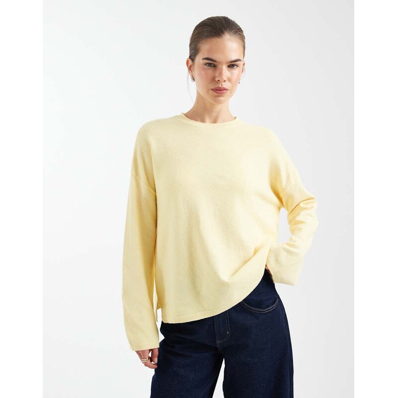 ONLY round neck boxy knitted top in pale yellow 115518047