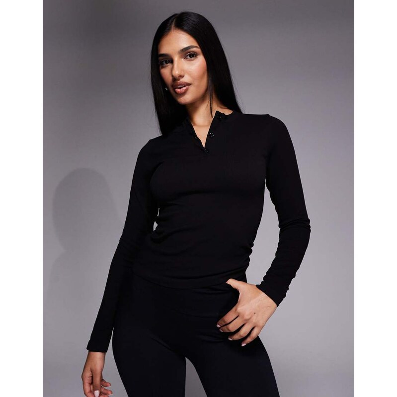 4505 seamless rib quick dry long sleeve henley layering top in black 115518862