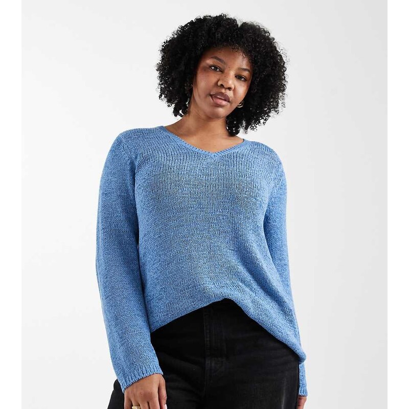 ONLY Curve v-neck knitted jumper in blue 115517855