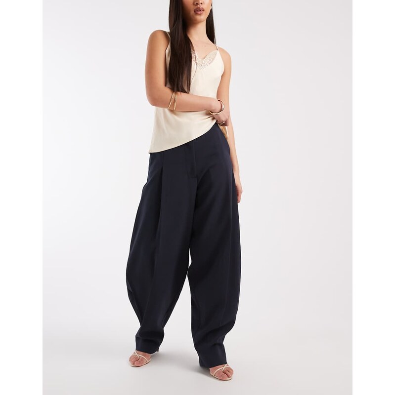ASOS DESIGN tailored volume balloon trousers with side pleat in