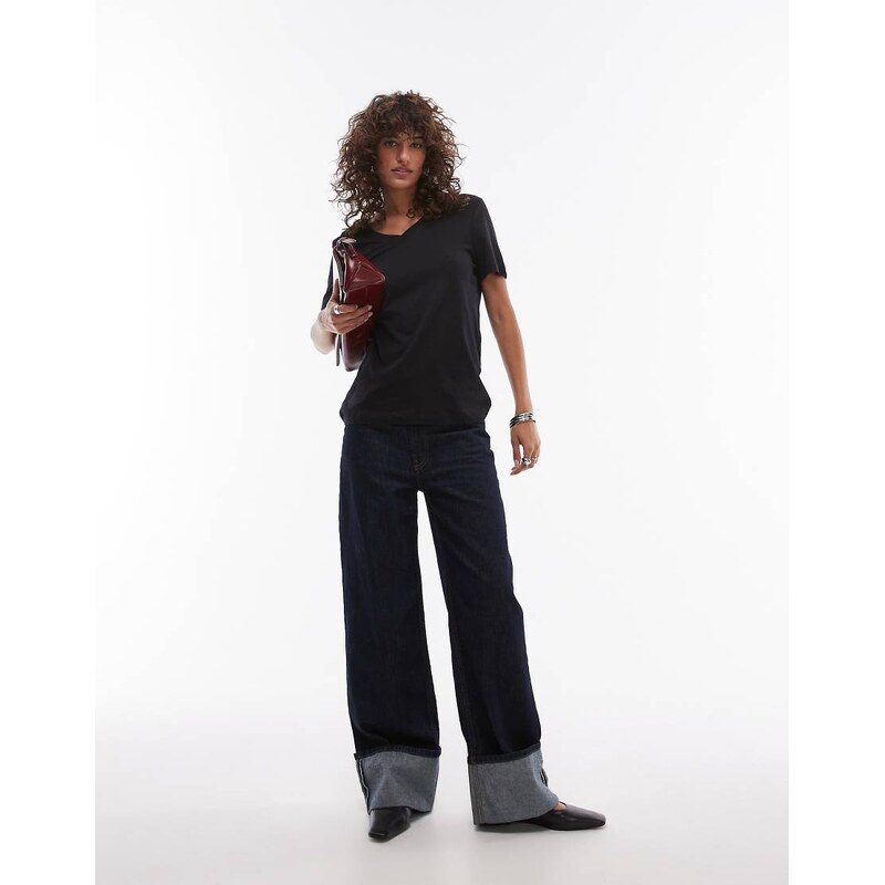 Selected v neck t-shirt with short sleeves in black