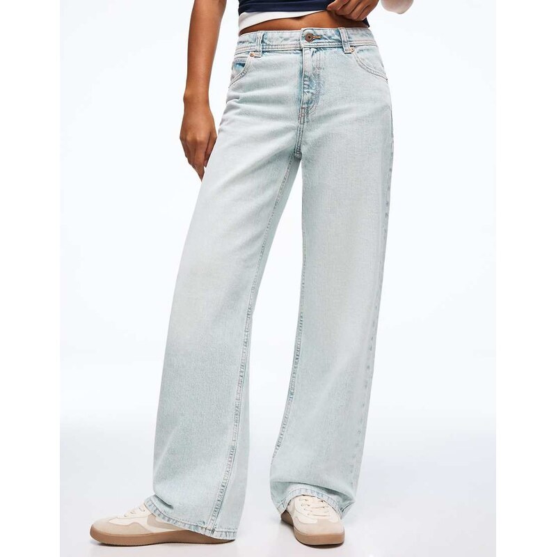 Bershka Baggy jeans in mid blue